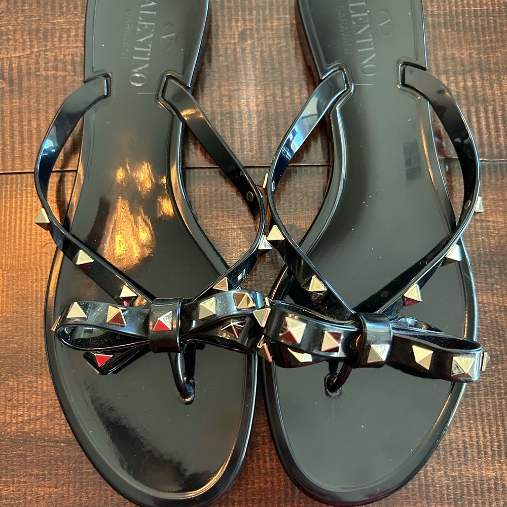Valentino Glossy Black Studded Flip Flops - Picture 2 of 6